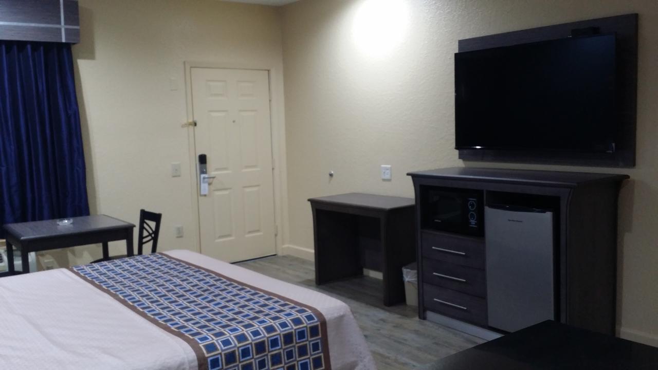 Americas Best Value Inn & Suites Northeast Houston Dış mekan fotoğraf