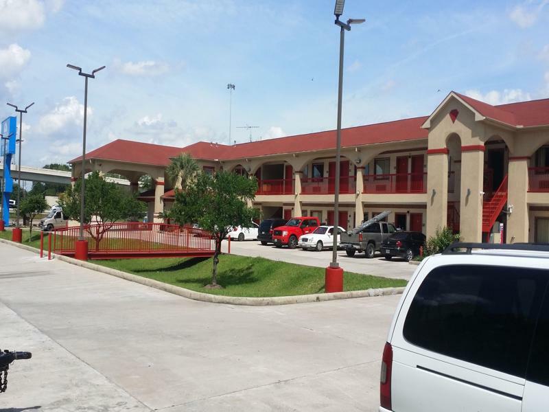 Americas Best Value Inn & Suites Northeast Houston Dış mekan fotoğraf